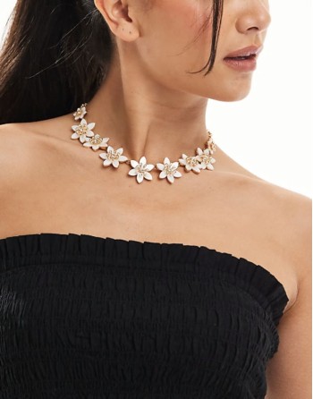 statement floral pearl necklace in white